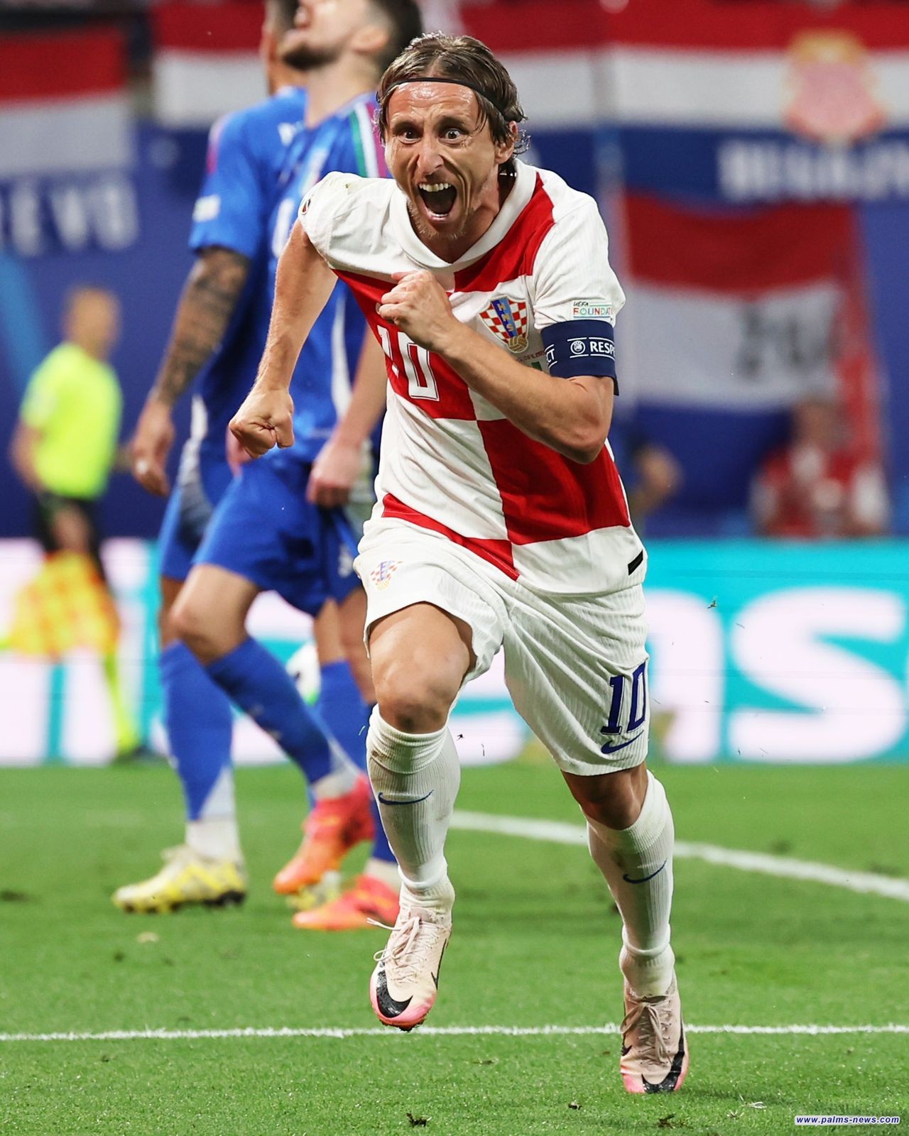 لوكا مودريتش : " أريد أن ألعب كرة القدم إلى الأبد"